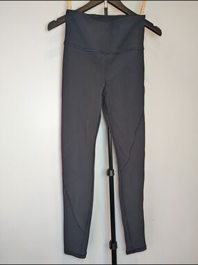 Athleta Women's Size Small Tall Black Synergy Rib 7/8 Active Tights